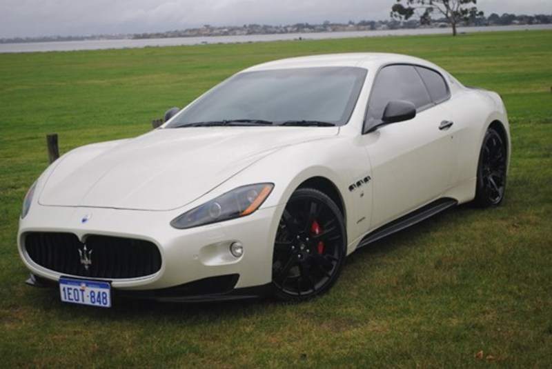 2011 MASERATI GRANTURISMO S MC-SHIFT MC SPORTLINE