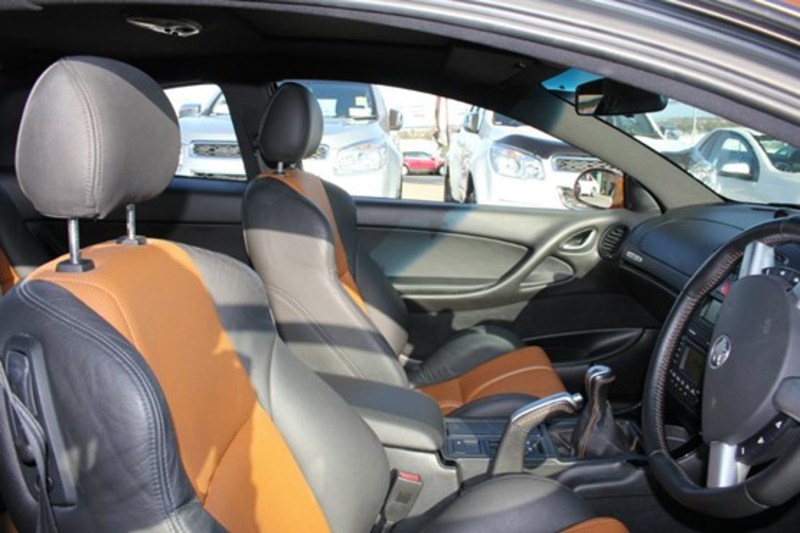 2005 HOLDEN MONARO CV8 Z VZ