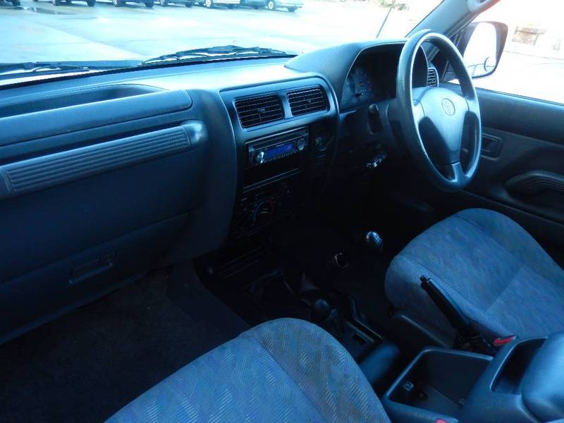 2000 TOYOTA LANDCRUISER PRADO RV6 (4x4) VZJ95R