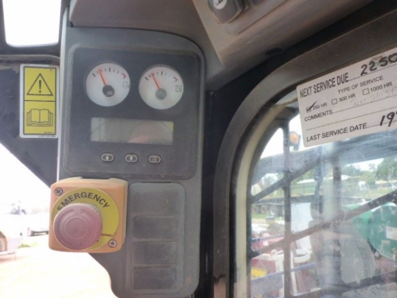 2011 CATERPILLAR 279C Loader
