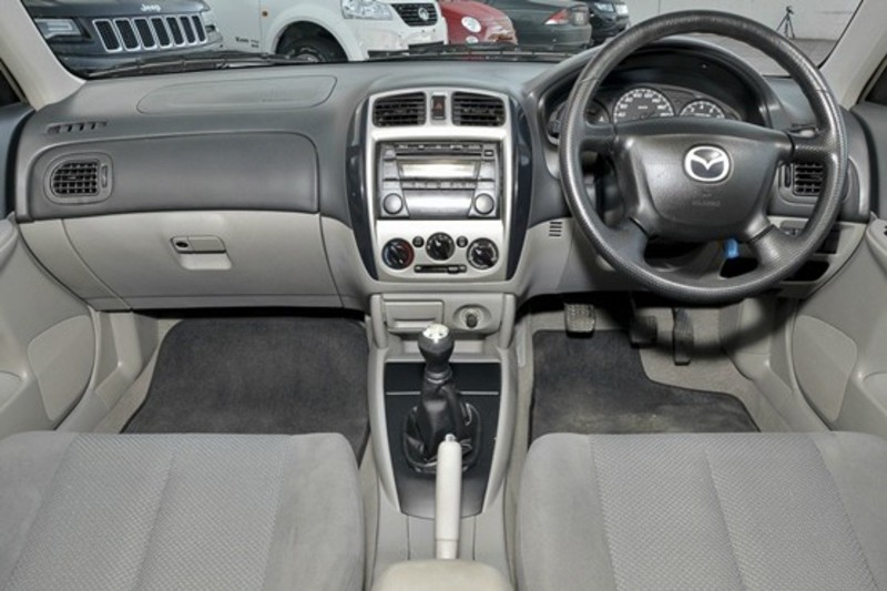 2003 MAZDA 323 ASTINA BJ II-J48