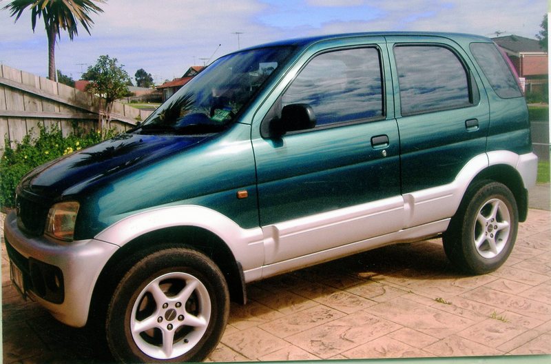 2002 DAIHATSU TERIOS