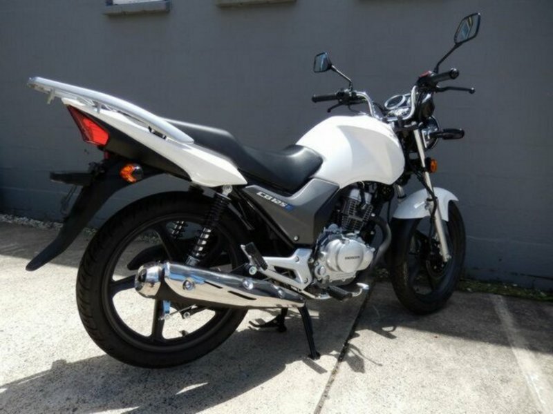 2012 HONDA 125CC CB125E MY12