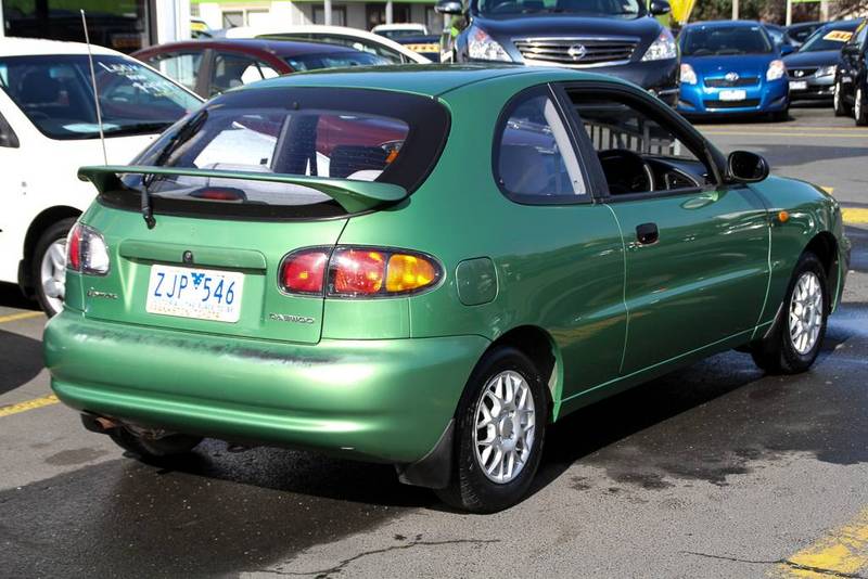 2003 DAEWOO LANOS SE