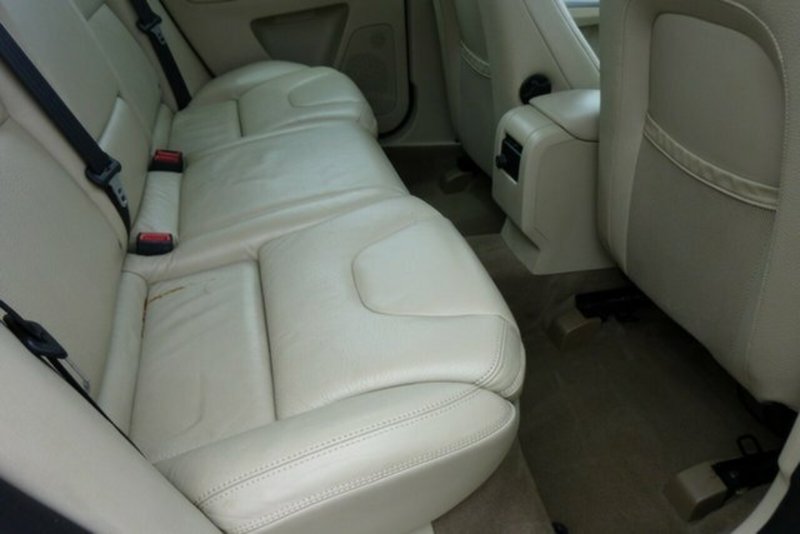 2010 VOLVO XC60 D5 DZ MY11