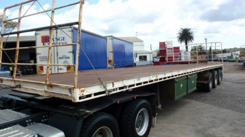 1994 Freighter Flat top RT LeadMid Trailer