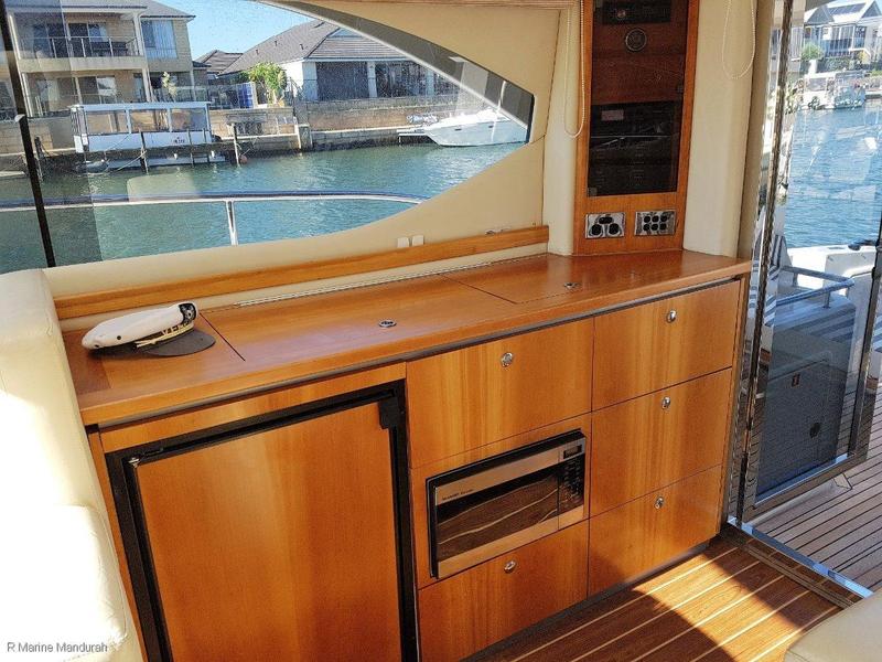 Riviera 3600 Sport Yacht ** UNDER OFFER IN 6 DAYS *** $265,500 ***