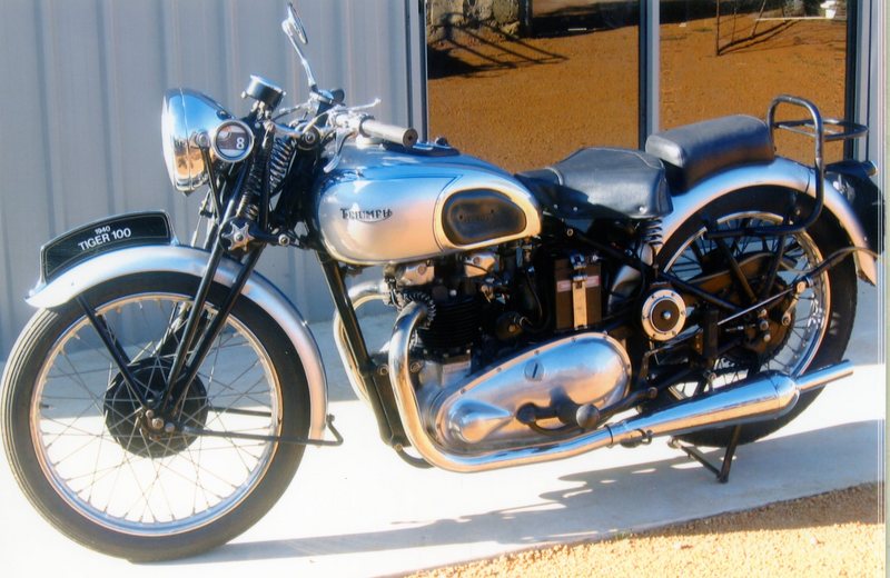 1940 TRIUMPH TIGER 100