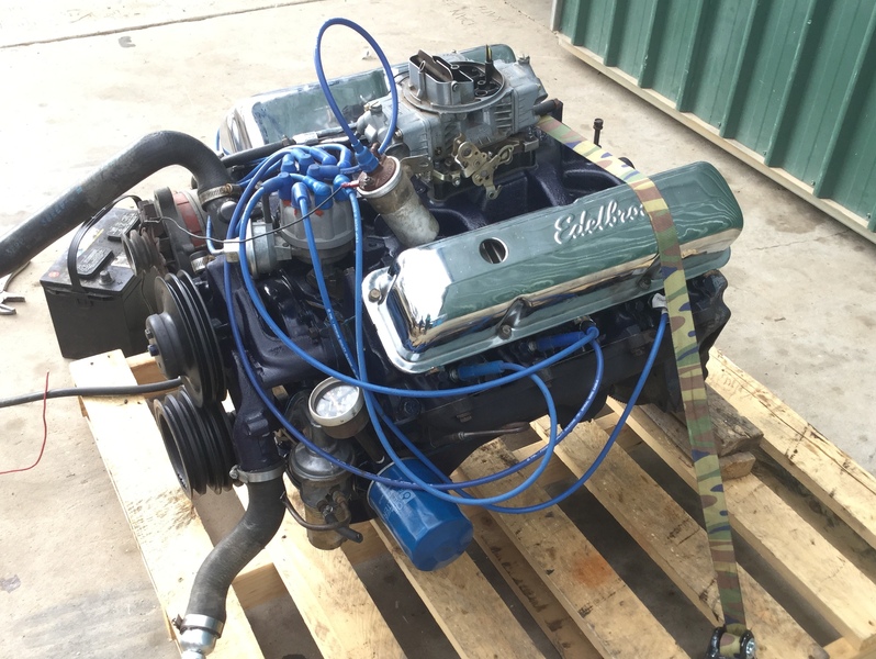 FORD FE BIG BLOCK V8 RUNNING ENGINE