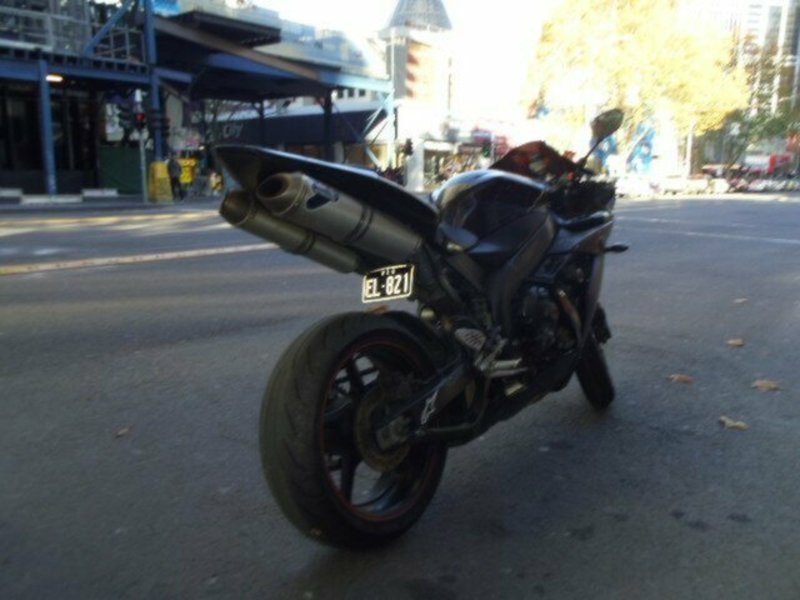 2005 YAMAHA YZF-R1
