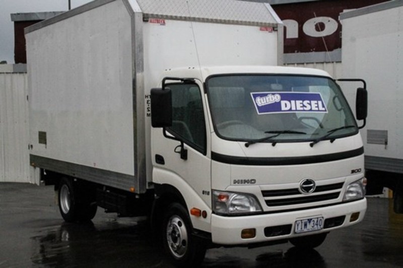 2011 HINO 300 SERIES 616 4X2 AUTO