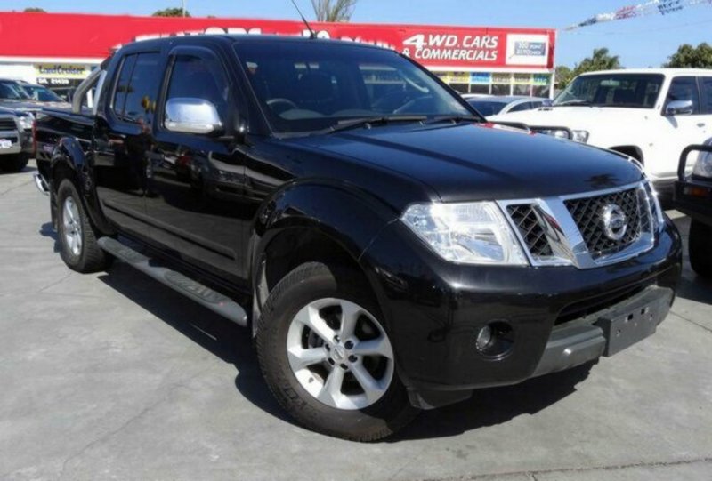 2010 NISSAN NAVARA STX