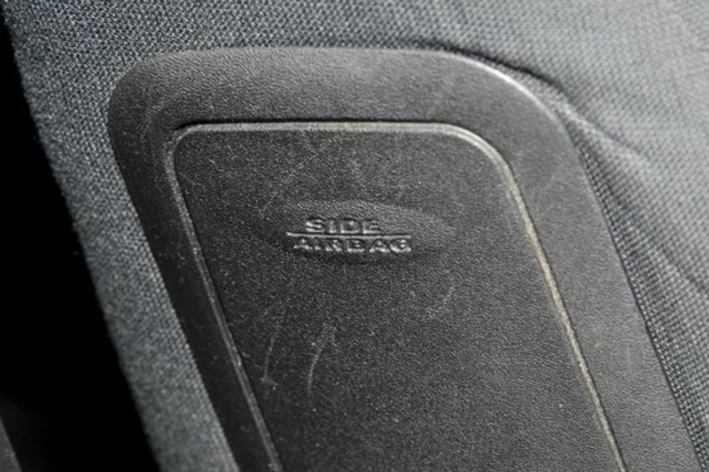 2006 MITSUBISHI 380 DB