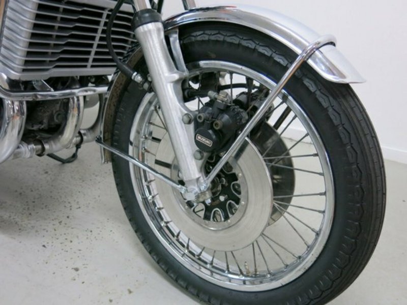 1975 SUZUKI GT750