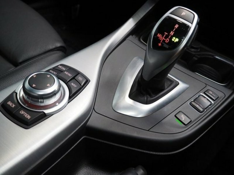 2014 BMW 2 20i F22