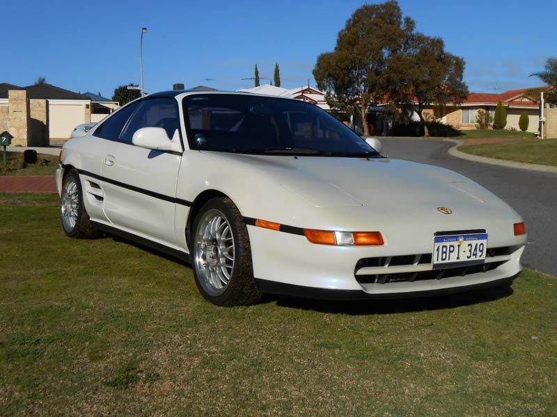 1990 TOYOTA MR2
