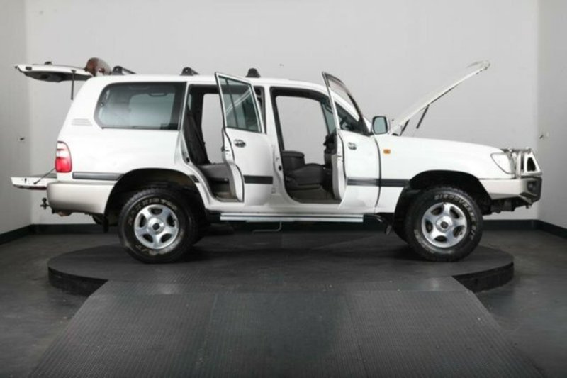 2003 TOYOTA LANDCRUISER GXL (4x4) UZJ100R