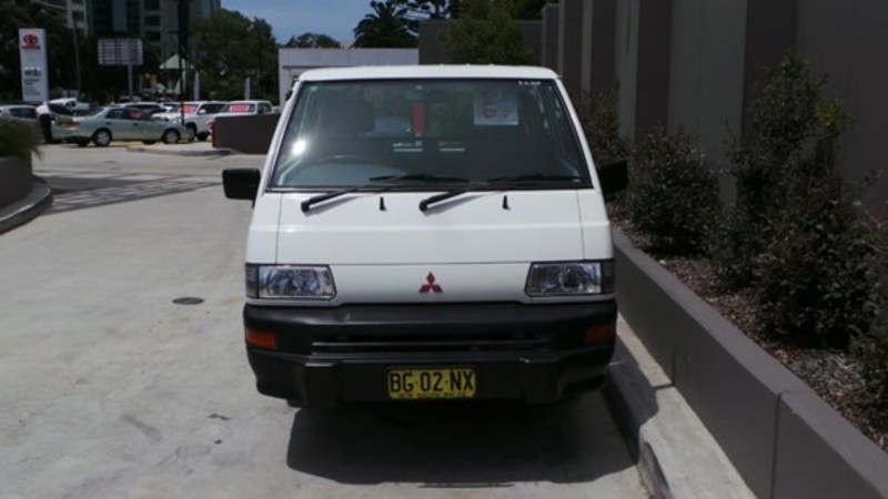 2010 MITSUBISHI EXPRESS SWB SJ MY10
