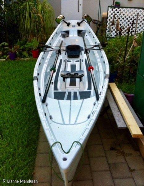 Whitehall Solo 14 ***SOLO 14 SINGLE SLIDE SEAT MODEL***$10900***