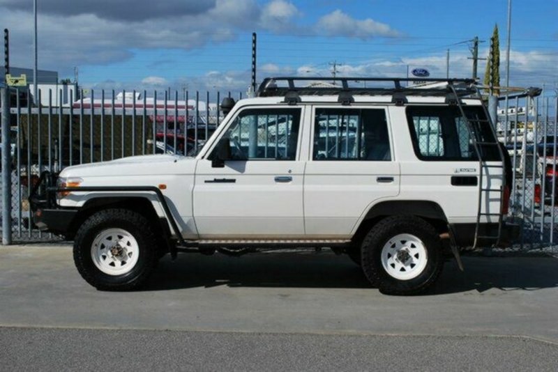 2011 TOYOTA LANDCRUISER WORKMATE (4x4) VDJ76R 09 UPGRADE