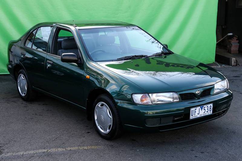 1996 NISSAN PULSAR LX