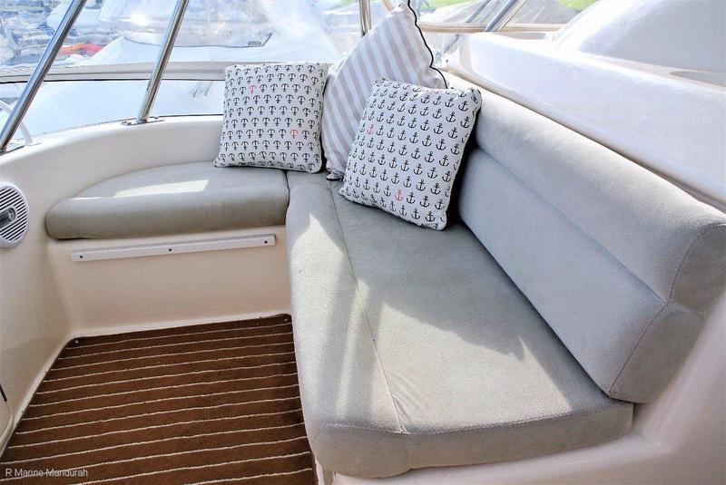 Riviera 42 Flybridge *** OUTSTANDING CONDITION ***$459,000***