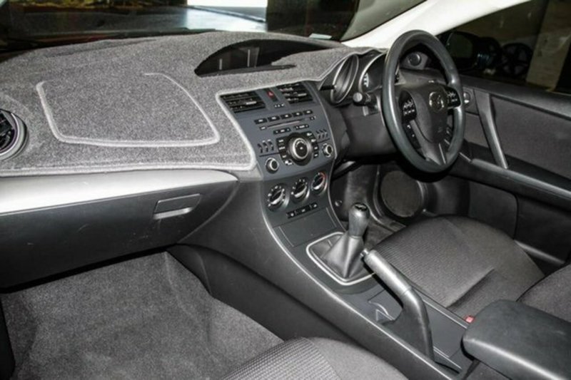 2013 MAZDA 3 Neo SKYACTIV-MT BM5276