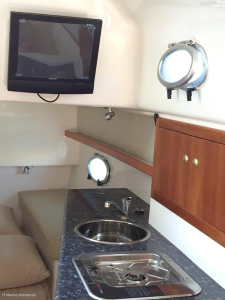 Sunrunner 3100 Sports Cruiser. NOT a RIVIERA But still Quality!! $89990