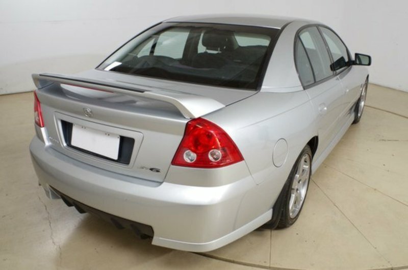 2004 HOLDEN COMMODORE SV6 VZ