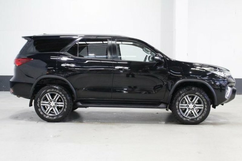 2016 TOYOTA FORTUNER GXL GUN156R