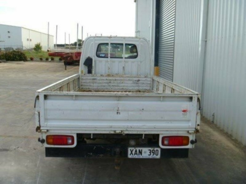 2004 KIA 817 K2700 Truck