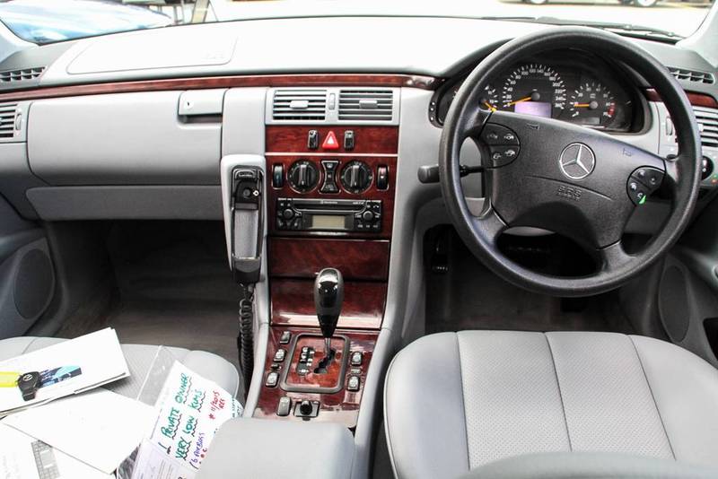 2001 MERCEDES-BENZ E200K CLASSIC W210