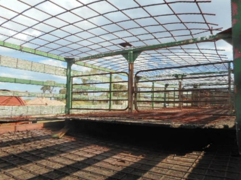 Custom Livestock Equip