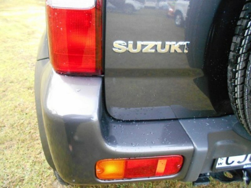 2012 SUZUKI JIMNY SIERRA (4x4)