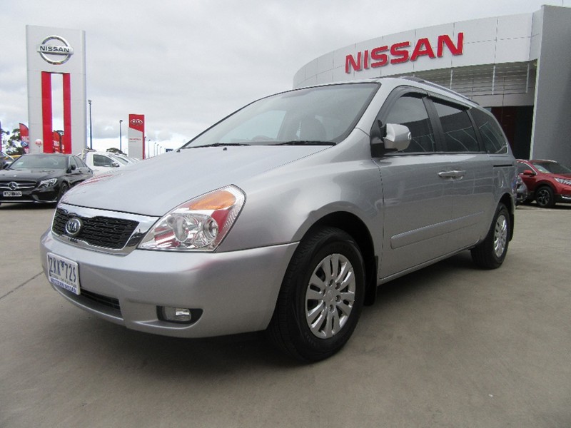 2010 KIA GRAND CARNIVAL SI VQ