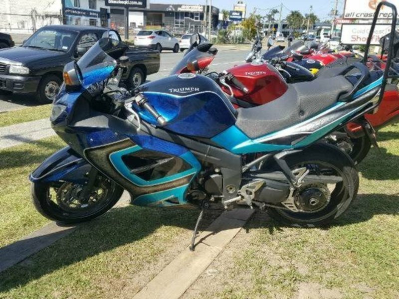 2005 TRIUMPH SPRINT ST 1050