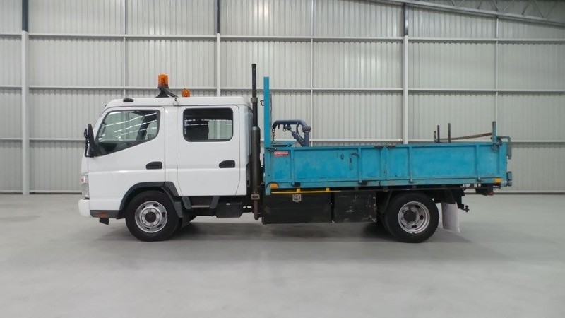 2006 FUSO Canter Canter Truck