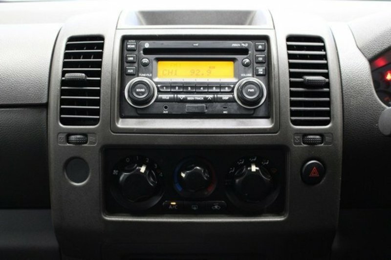 2013 NISSAN NAVARA RX (4x4) D40 MY13