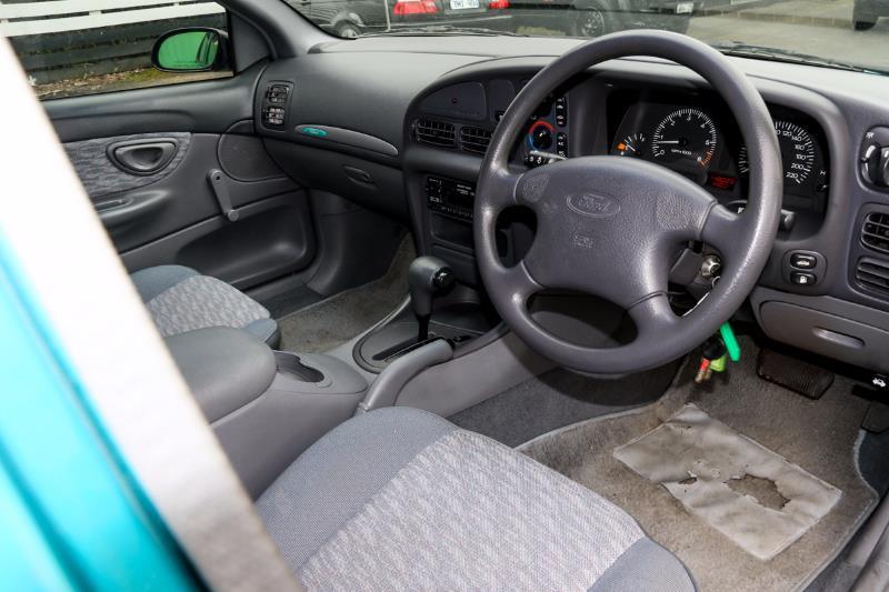 1996 FORD FALCON GLi EF II