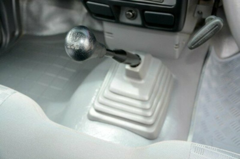 2010 NISSAN NAVARA DX D22 MY2010
