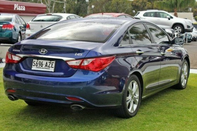 2010 HYUNDAI i45 ELITE YF