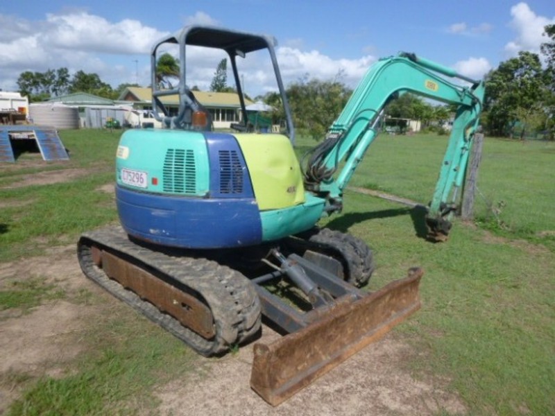 2009 IHI 40VXL Excavator