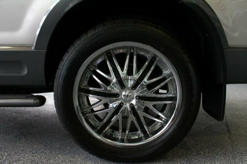 2004 FORD EXPLORER XLT (4x4) UZ
