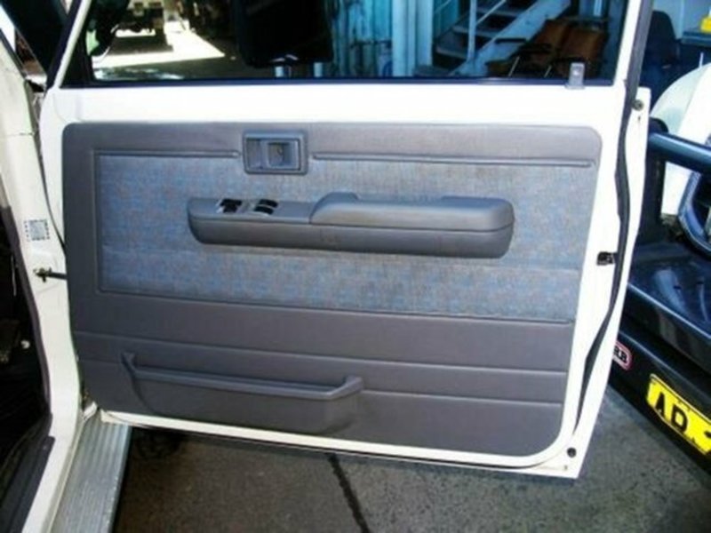 2006 TOYOTA LANDCRUISER RV (4x4) HDJ78R