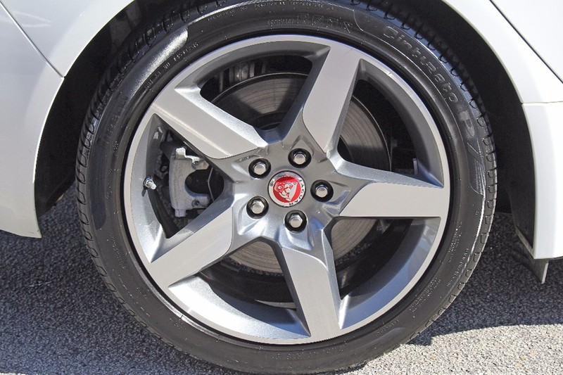 2015 JAGUAR XE 25T PRESTIGE X760