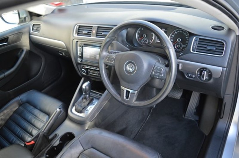 2011 VOLKSWAGEN JETTA 147TSI HIGHLINE 1B