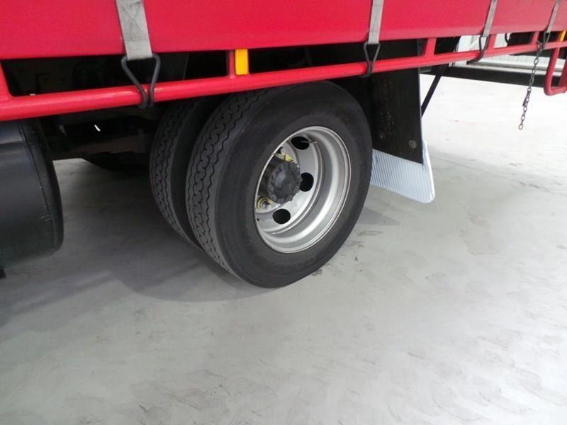 2004 FUSO FIGHTER FK617 TAUTLINER