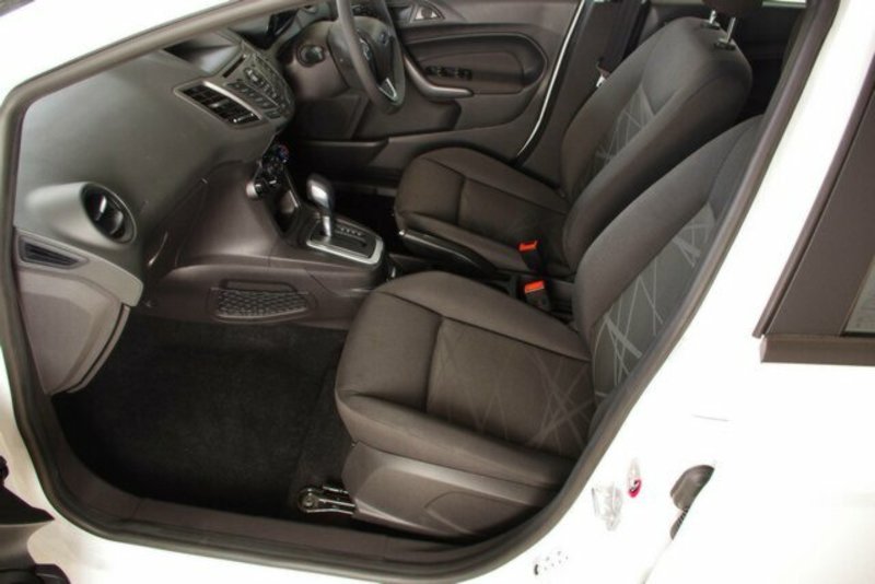 2013 FORD FIESTA Ambiente PwrShift WZ
