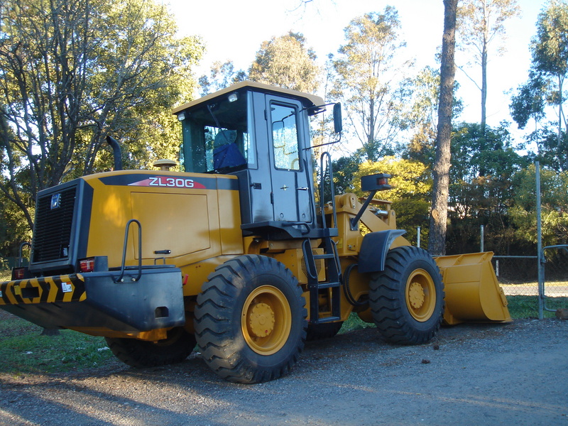 COBRA ZL30G LOADER