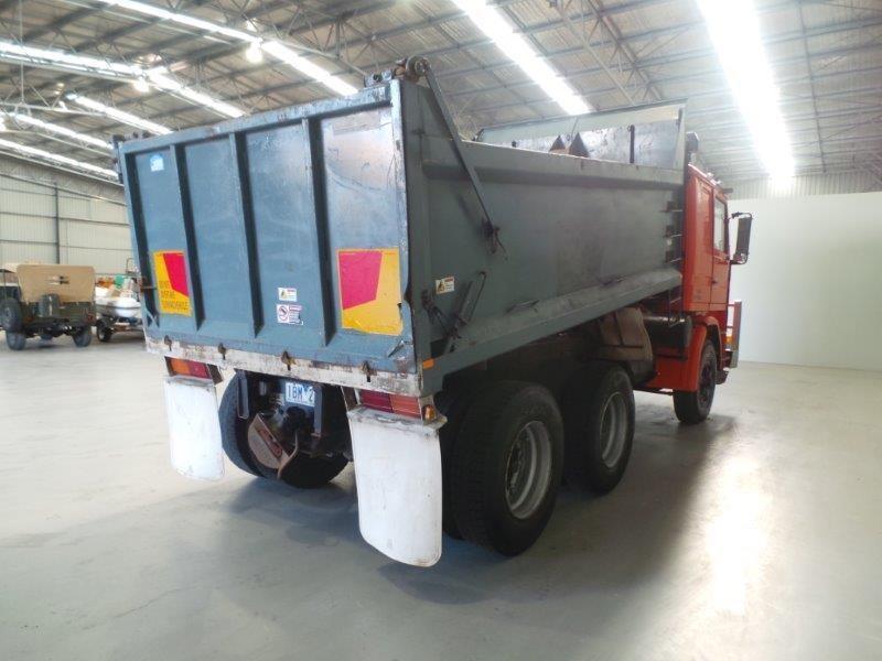 1985 SCANIA R112H